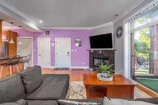 2551 W Arthur Ave, Chicago, IL 60645 - Photo 3