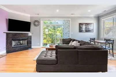 2551 W Arthur Avenue #2E, Chicago, IL 60645 - Photo 5