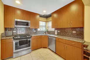 1424 Derby Ln, Mundelein, IL 60060 - Photo 7