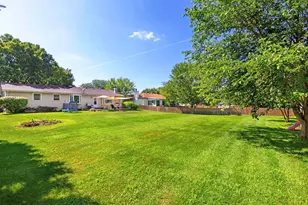 158 Tammy Ln, Lake Holiday, IL 60552 - Photo 21