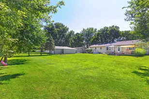 158 Tammy Ln, Lake Holiday, IL 60552 - Photo 19
