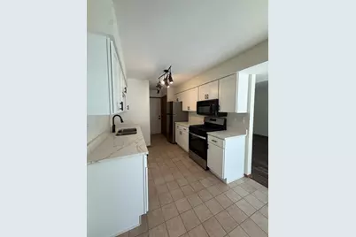 121 Spuhler Drive, Batavia, IL 60510 - Photo 7