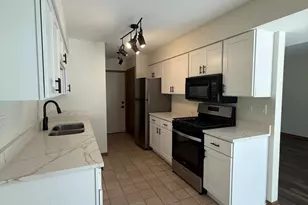 121 Spuhler Dr, Batavia, IL 60510 - Photo 7