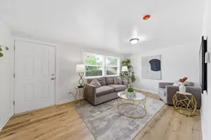 16551 Plymouth Dr, Markham, IL 60428 - Photo 3