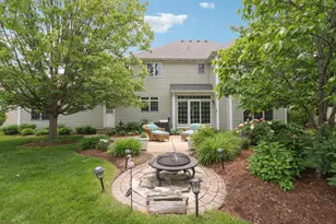 40W612 N Blue Lake Cir, Campton Hills, IL 60175 - Photo 39
