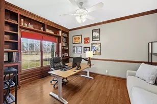 40W612 N Blue Lake Cir, Campton Hills, IL 60175 - Photo 15