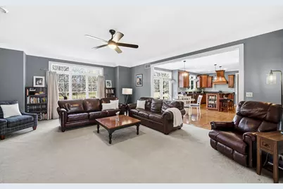 40W612 N Blue Lake Circle, Campton Hills, IL 60175 - Photo 9