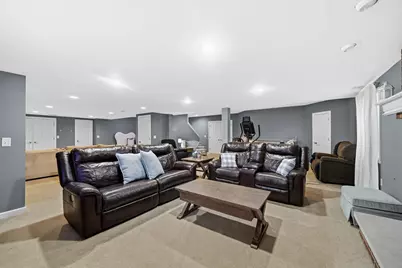 40W612 N Blue Lake Circle, Campton Hills, IL 60175 - Photo 33