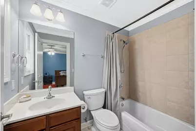 40W612 N Blue Lake Circle, Campton Hills, IL 60175 - Photo 31