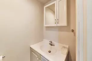 816 Mansfield Ct, Schaumburg, IL 60194 - Photo 13