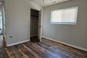115 157th St, Calumet City, IL 60409 - Photo 5