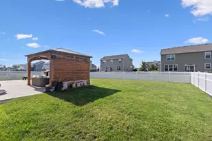 14941 W Groebe Dr, Manhattan, IL 60442 - Photo 5