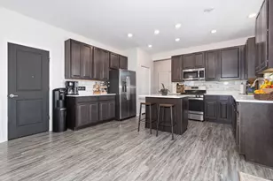 14941 W Groebe Dr, Manhattan, IL 60442 - Photo 11