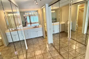 3505 Lakeview Dr, Hazel Crest, IL 60429 - Photo 13