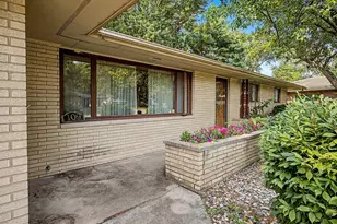 109 E Park View Dr, Forrest, IL 61741 - Photo 5