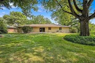 109 E Park View Dr, Forrest, IL 61741 - Photo 11