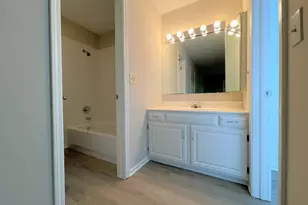 311 E Forest Knoll Dr, Palatine, IL 60074 - Photo 13