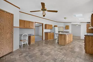 414 N Pine St, Gardner, IL 60424 - Photo 25