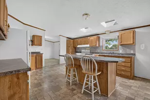 414 N Pine St, Gardner, IL 60424 - Photo 19