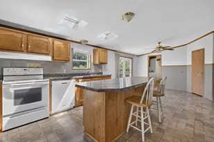 414 N Pine St, Gardner, IL 60424 - Photo 23