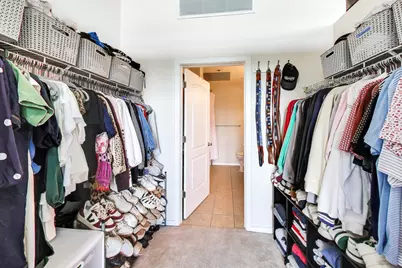 1645 W Ogden Avenue #420, Chicago, IL 60612 - Photo 19