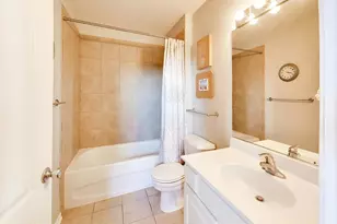 1645 W Ogden Ave, Chicago, IL 60612 - Photo 13