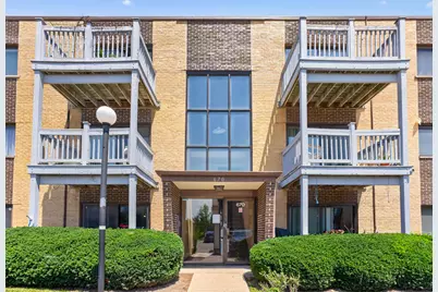 670 Pinecrest Drive #101, Prospect Heights, IL 60070 - Photo 1