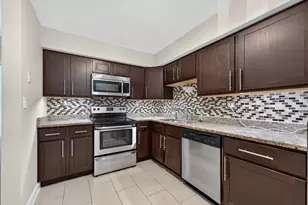 670 Pinecrest Dr, Prospect Heights, IL 60070 - Photo 5