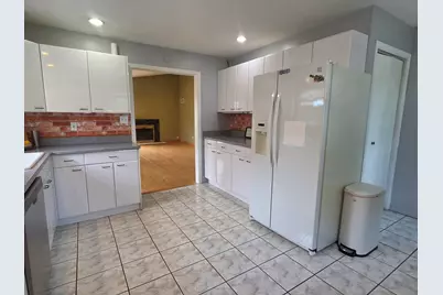 8418 W Crain Street, Niles, IL 60714 - Photo 9