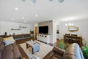 840 Wellington Ave, Elk Grove Village, IL 60007 - Photo 11