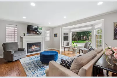 6669 N Sioux Avenue, Chicago, IL 60646 - Photo 3