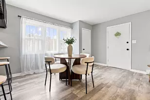 [Address not provided], Aurora, IL 60505 - Photo 11