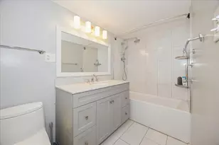 425 Home Ave, Oak Park, IL 60302 - Photo 13