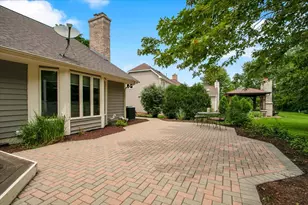 735 Queens Gate Cir, Sugar Grove, IL 60554 - Photo 31