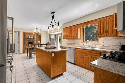 735 Queensgate Circle, Sugar Grove, IL 60554 - Photo 5