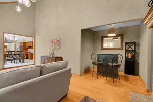 735 Queens Gate Cir, Sugar Grove, IL 60554 - Photo 11