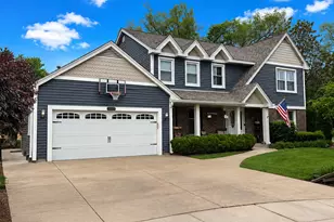 1683 Castaway Ct, Hoffman Estates, IL 60010 - Photo 1