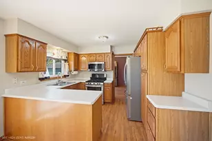 16803 92nd Ave, Orland Hills, IL 60487 - Photo 5