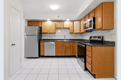 714 N Austin Boulevard #202, Oak Park, IL 60302 - Photo 11
