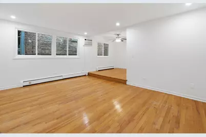 714 N Austin Boulevard #202, Oak Park, IL 60302 - Photo 5