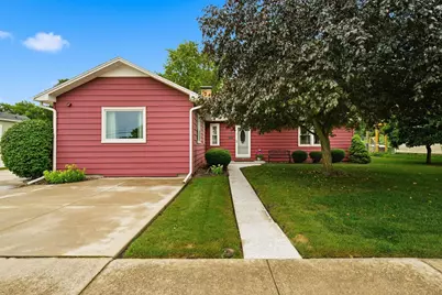 1036 E Howard Street, Pontiac, IL 61764 - Photo 1