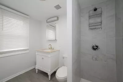 7653 S Saint Lawrence Avenue, Chicago, IL 60619 - Photo 21