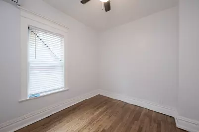 7653 S Saint Lawrence Avenue, Chicago, IL 60619 - Photo 11