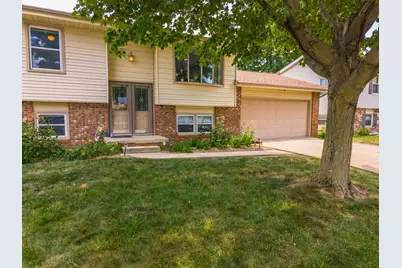 304 S Evergreen Lane, Bloomington, IL 61704 - Photo 41