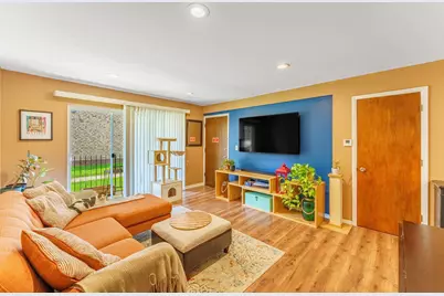 884 S Plum Grove Road #111, Palatine, IL 60067 - Photo 5