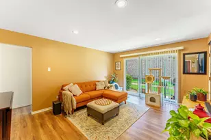 884 S Plum Grove Rd, Palatine, IL 60067 - Photo 3