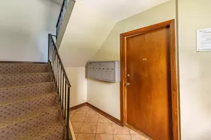 884 S Plum Grove Rd, Palatine, IL 60067 - Photo 15
