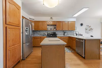 130 Chambord Court, Bloomingdale, IL 60108 - Photo 13