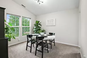 16816 S Locust Ln, Lockport, IL 60441 - Photo 11