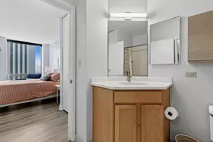 222 N Columbus Dr, Chicago, IL 60601 - Photo 15